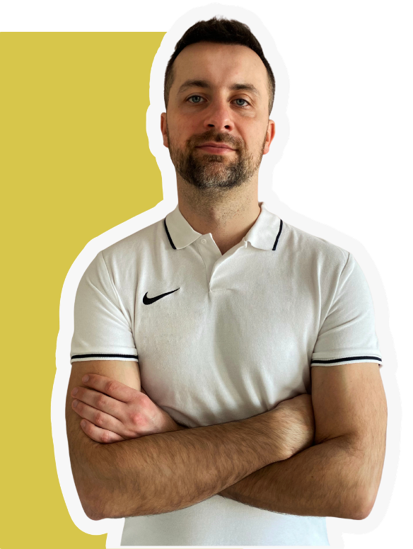 Maciej Laskowski trener piłki nożnej prowadzący trening indywidualny